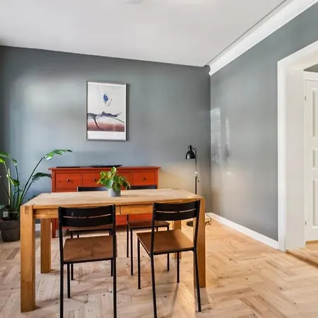 Apartmán Cozy Flat With Terrace